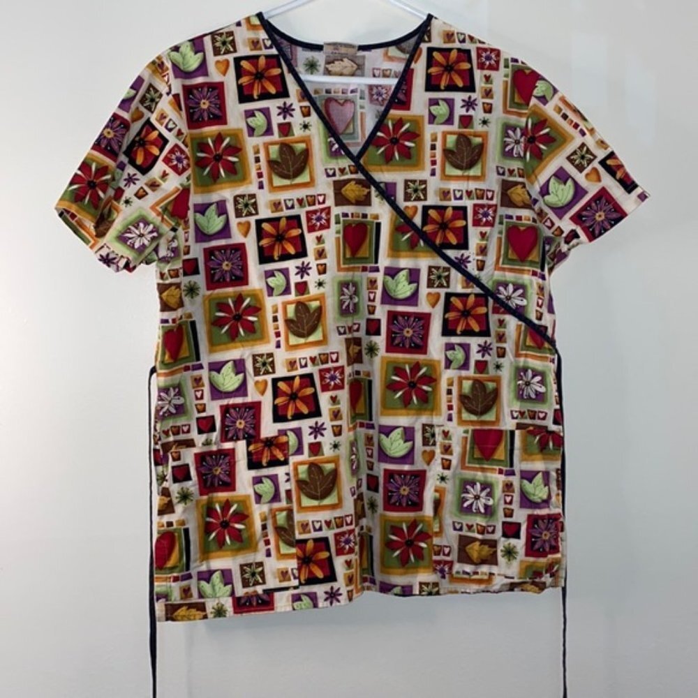 O2 Scrubs Fall Autumn Leaves Women's Scrub Top Tie up Back (Size Medium)